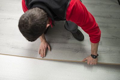 木地板如何防潮？使用防潮墊到底多重要！